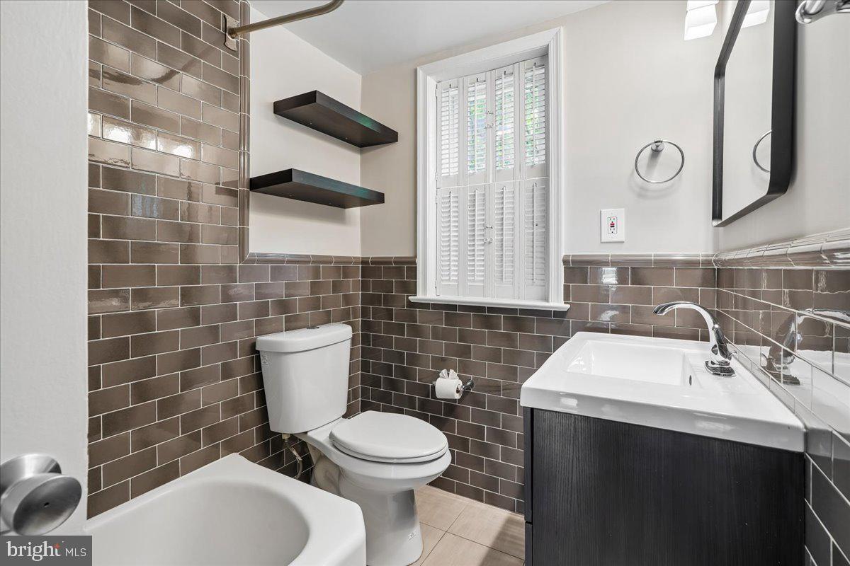 2222 Washington Avenue, Unit 101 Silver Spring, MD 20910 - Photo 17 of 38 Bathroom With High End Finishes