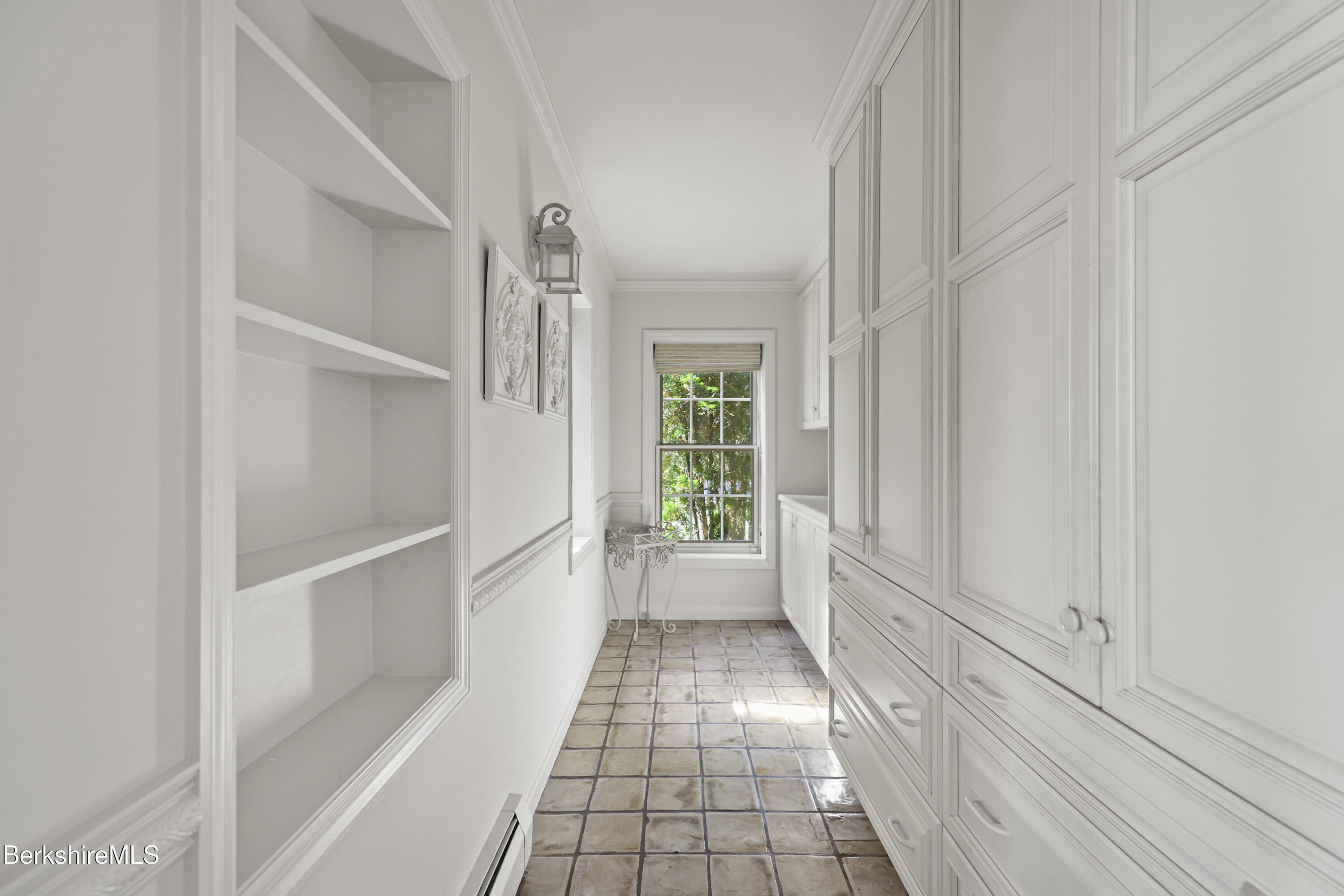 60 Old Cheshire Road Lanesborough, MA 01237 - Photo 25 of 81 265 Pantry