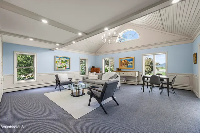 $2,500,000 | 60 Old Cheshire Road, Lanesborough, MA 01237