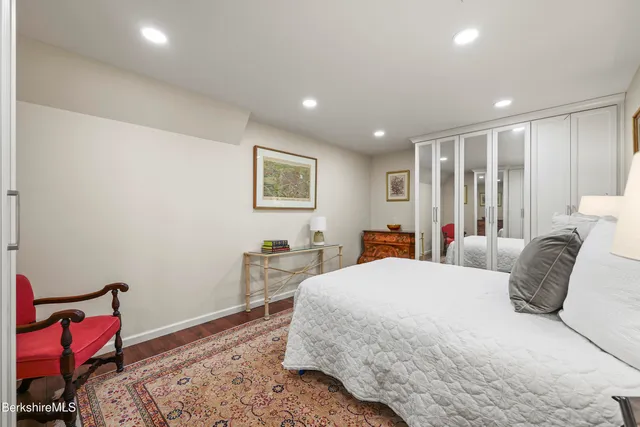 $2,500,000 | 60 Old Cheshire Road, Lanesborough, MA 01237