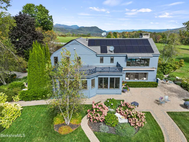 $2,500,000 | 60 Old Cheshire Road, Lanesborough, MA 01237