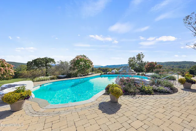 $2,500,000 | 60 Old Cheshire Road, Lanesborough, MA 01237