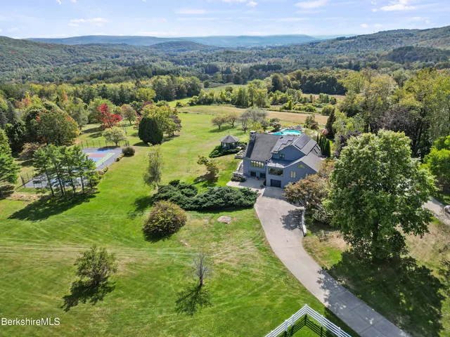 $2,500,000 | 60 Old Cheshire Road, Lanesborough, MA 01237