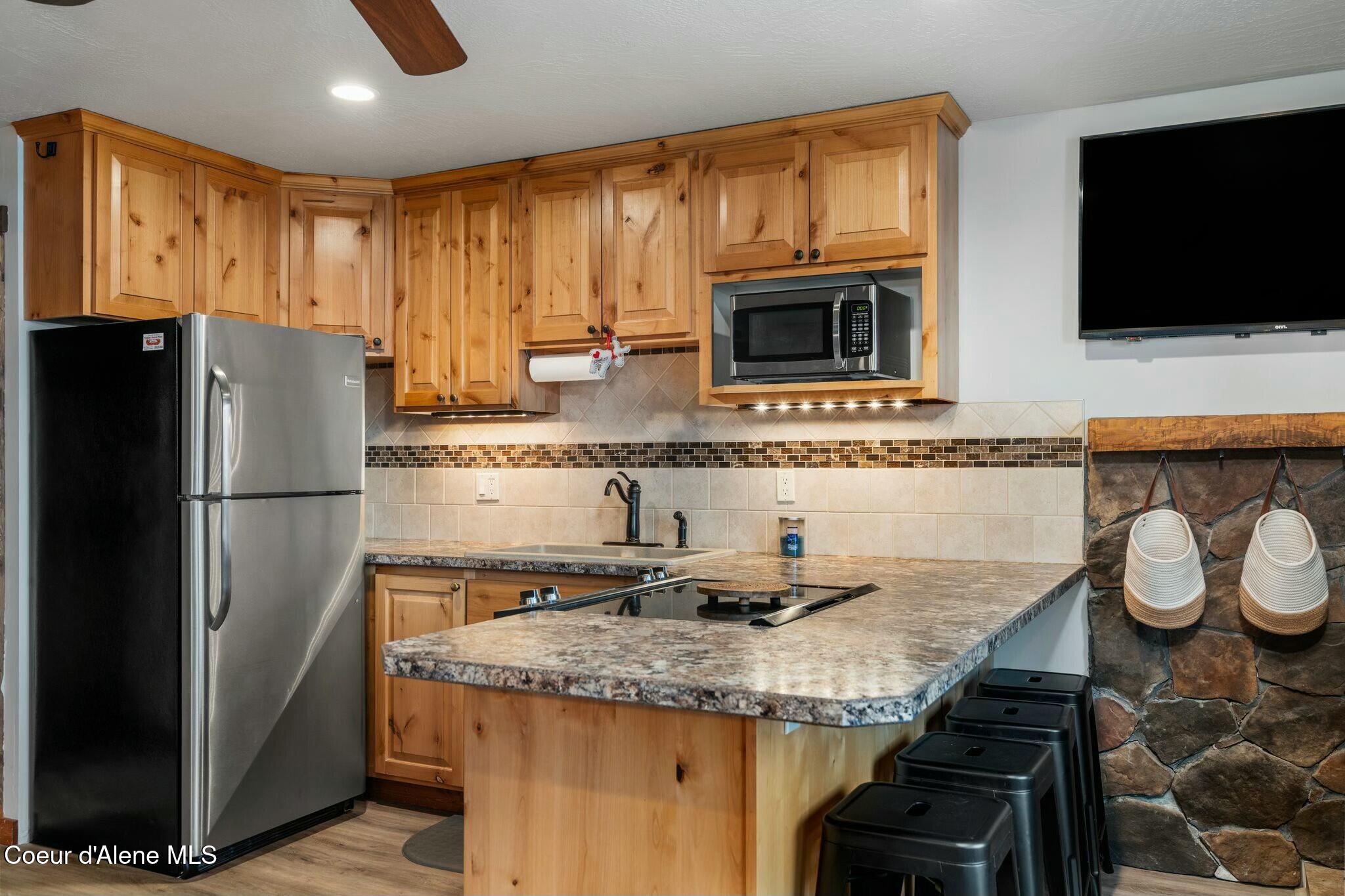 8754 Schweitzer Mountain Road, Unit 20 Sandpoint, ID 83864 - Photo 14 of 32 Ideal Kitchen Set-up