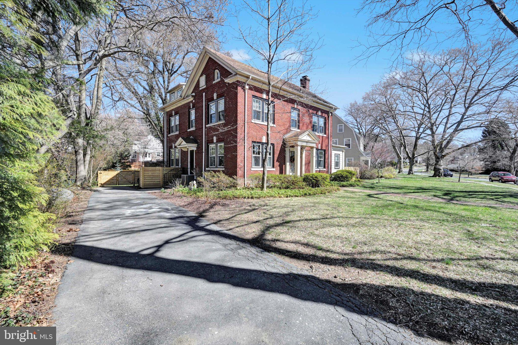 57 Park Road Reading, PA 19609 - Photo 3 of 32 Gallery Image 3