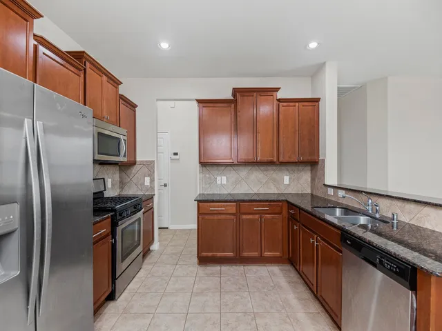 $2,350 | 19407 Midnight Glen Drive, Cypress, TX 77429