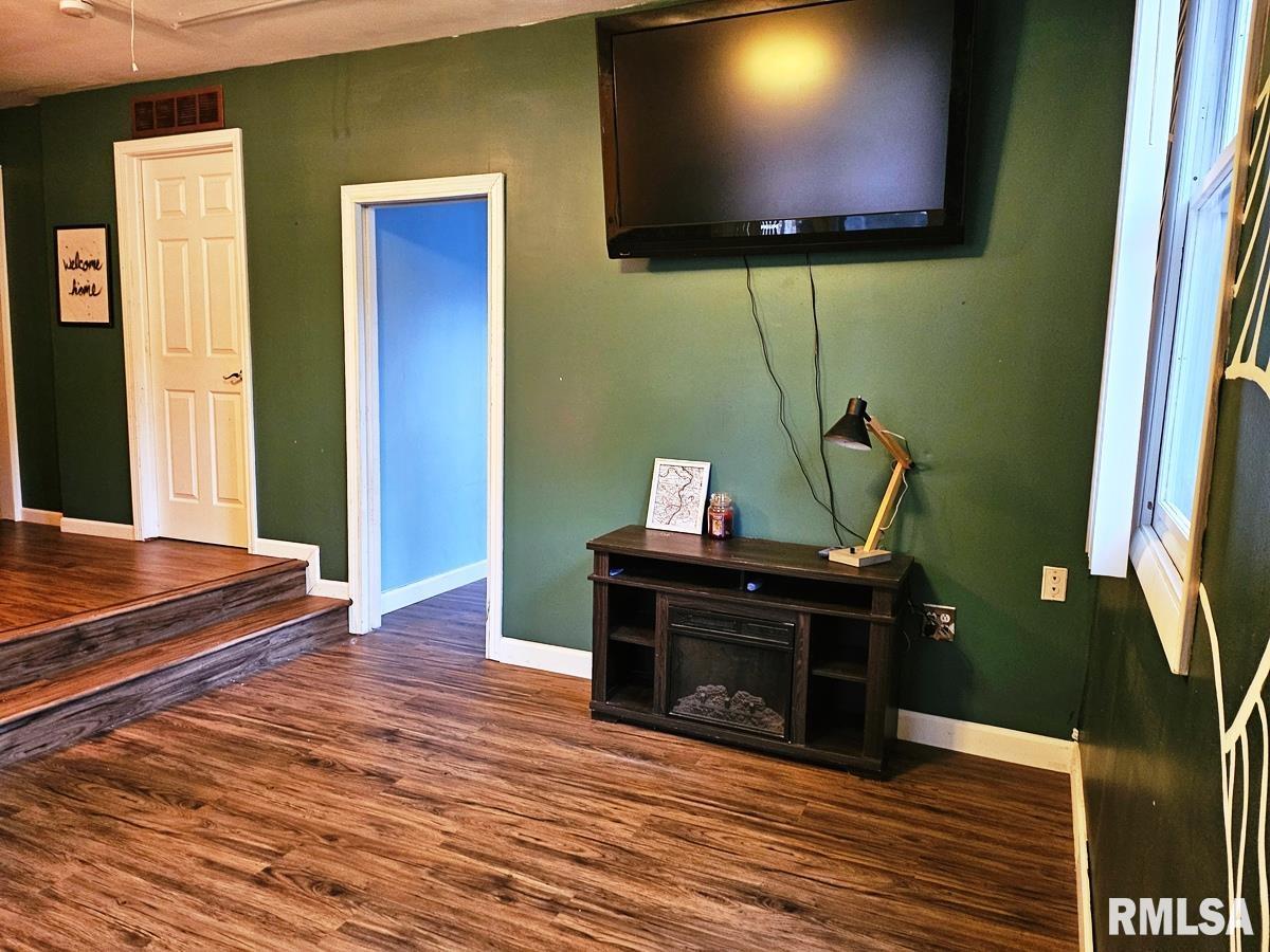 11130 Catatoga Drive Shipman, IL 62685 - Photo 12 of 64