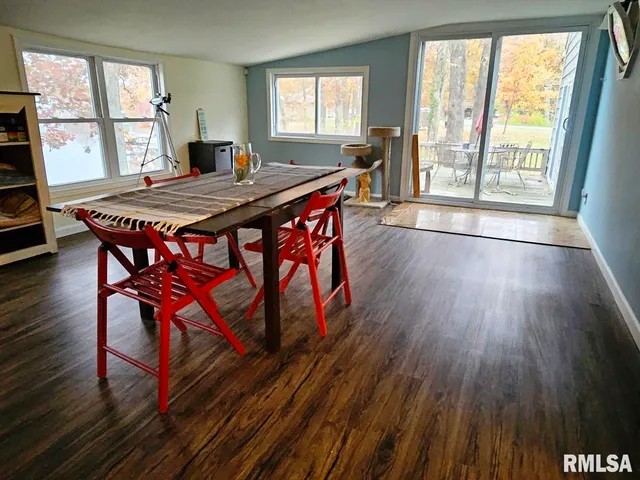 $218,000 | 11130 Catatoga Drive, Shipman, IL 62685