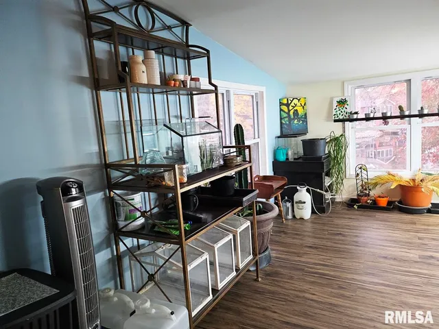 $218,000 | 11130 Catatoga Drive, Shipman, IL 62685