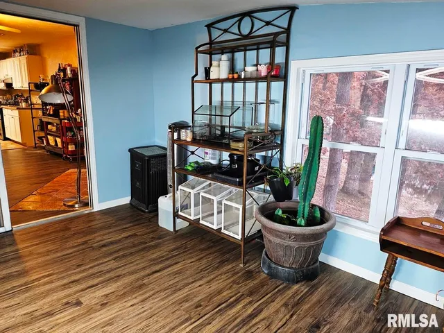 $218,000 | 11130 Catatoga Drive, Shipman, IL 62685