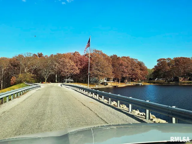 $218,000 | 11130 Catatoga Drive, Shipman, IL 62685