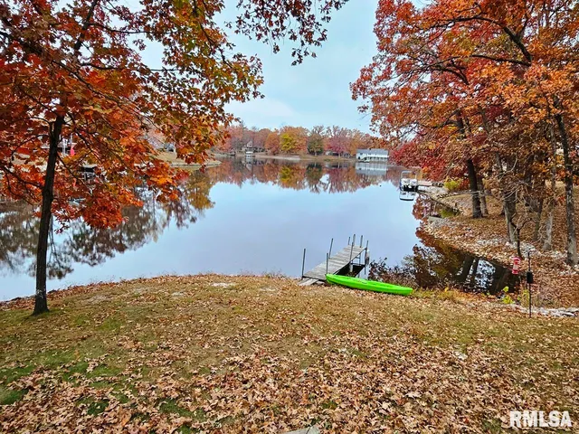 $218,000 | 11130 Catatoga Drive, Shipman, IL 62685