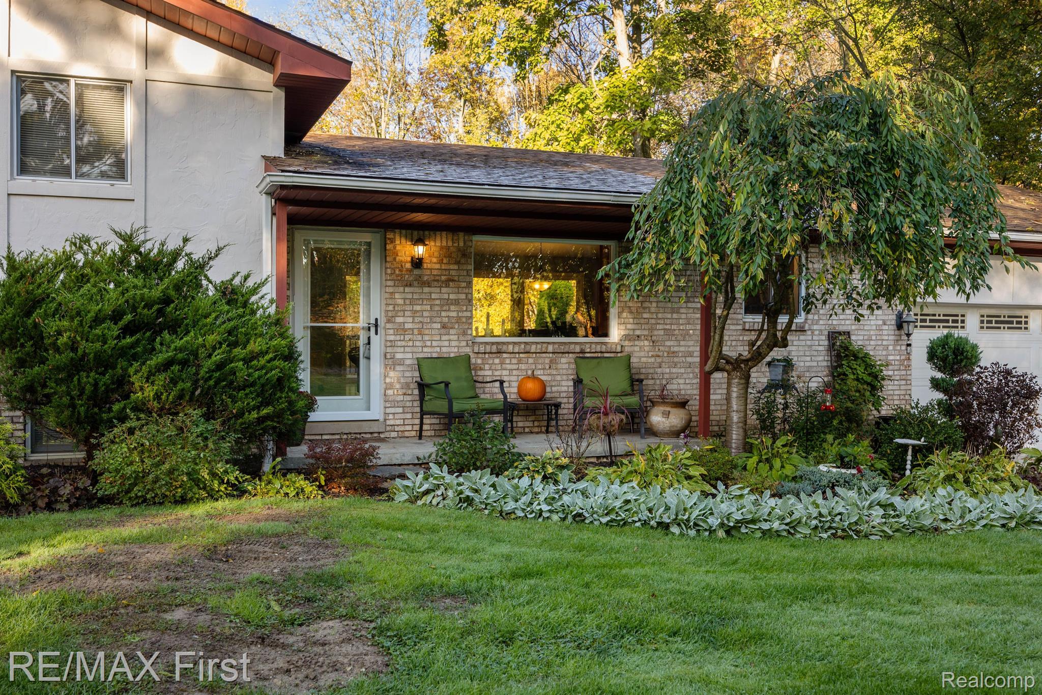 76055 Van Dyke Road Romeo, MI 48065 - Photo 6 of 44 Gallery Image 6