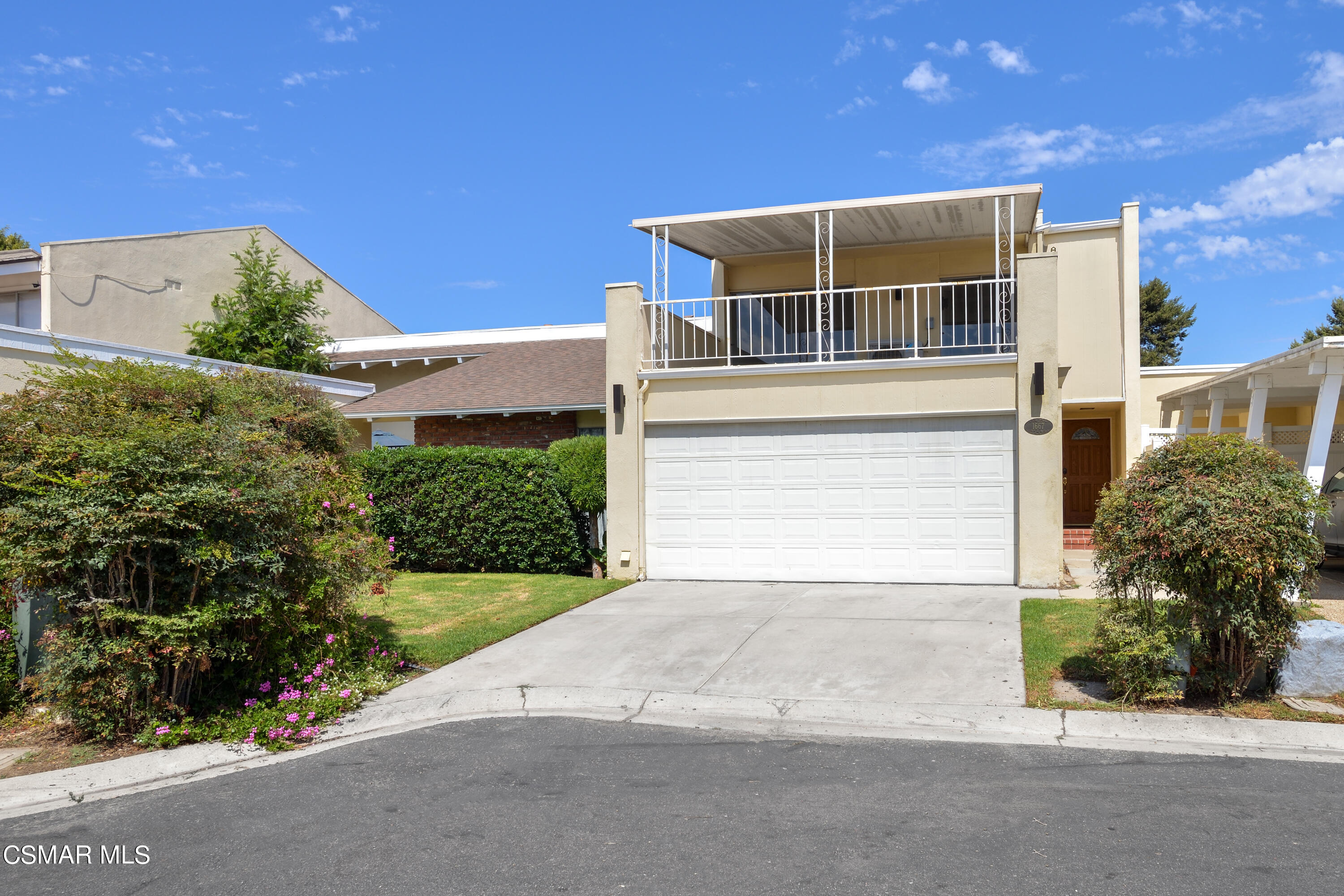 1667 Edgewater Lane Camarillo, CA 93010 - Photo 27 of 32 a house with a outdoor space
