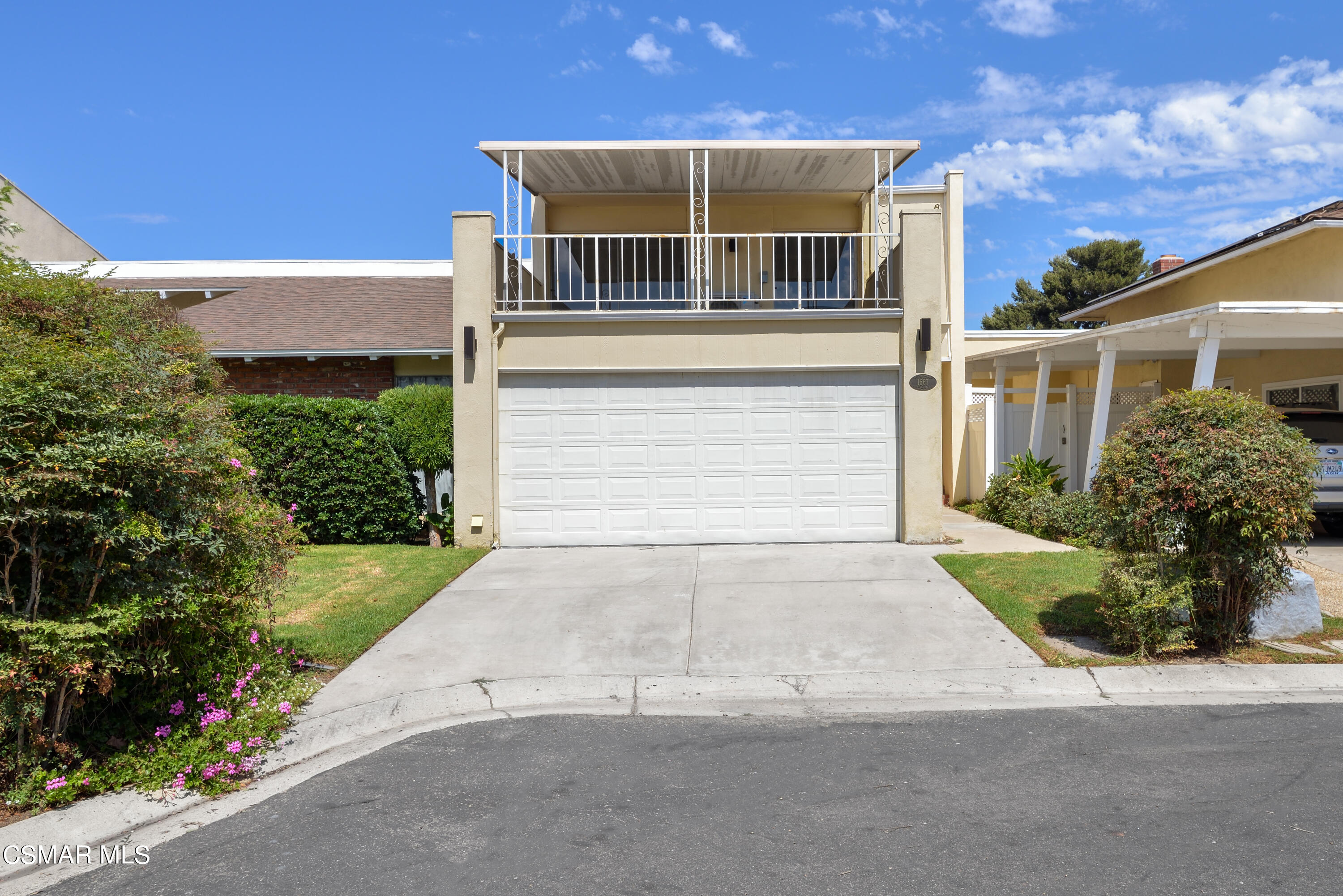 1667 Edgewater Lane Camarillo, CA 93010 - Photo 31 of 32 front view of house with a yard