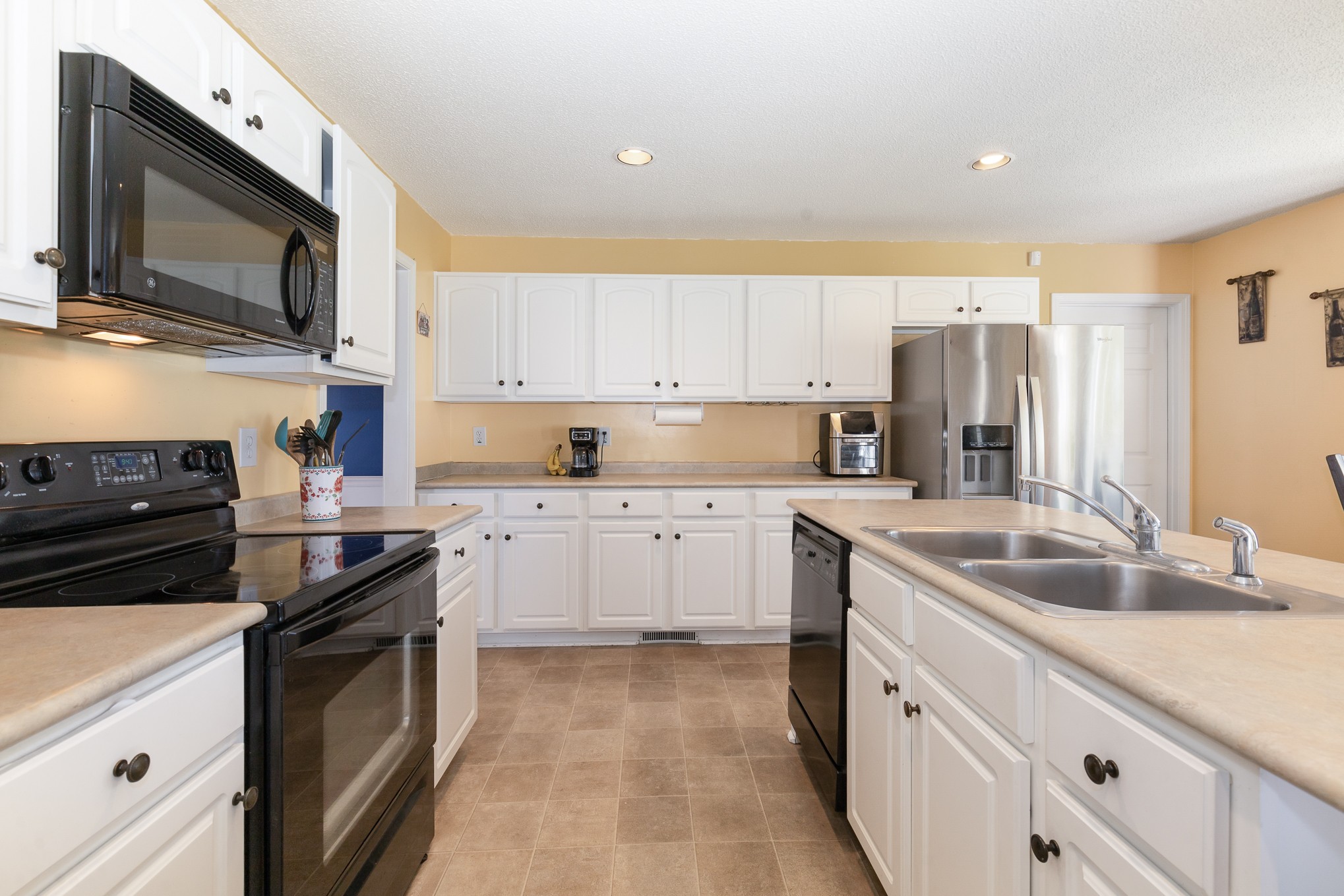 1833 Springs Inn Road Clarksville, TN 37043 - Photo 13 of 29 Gallery Image 13