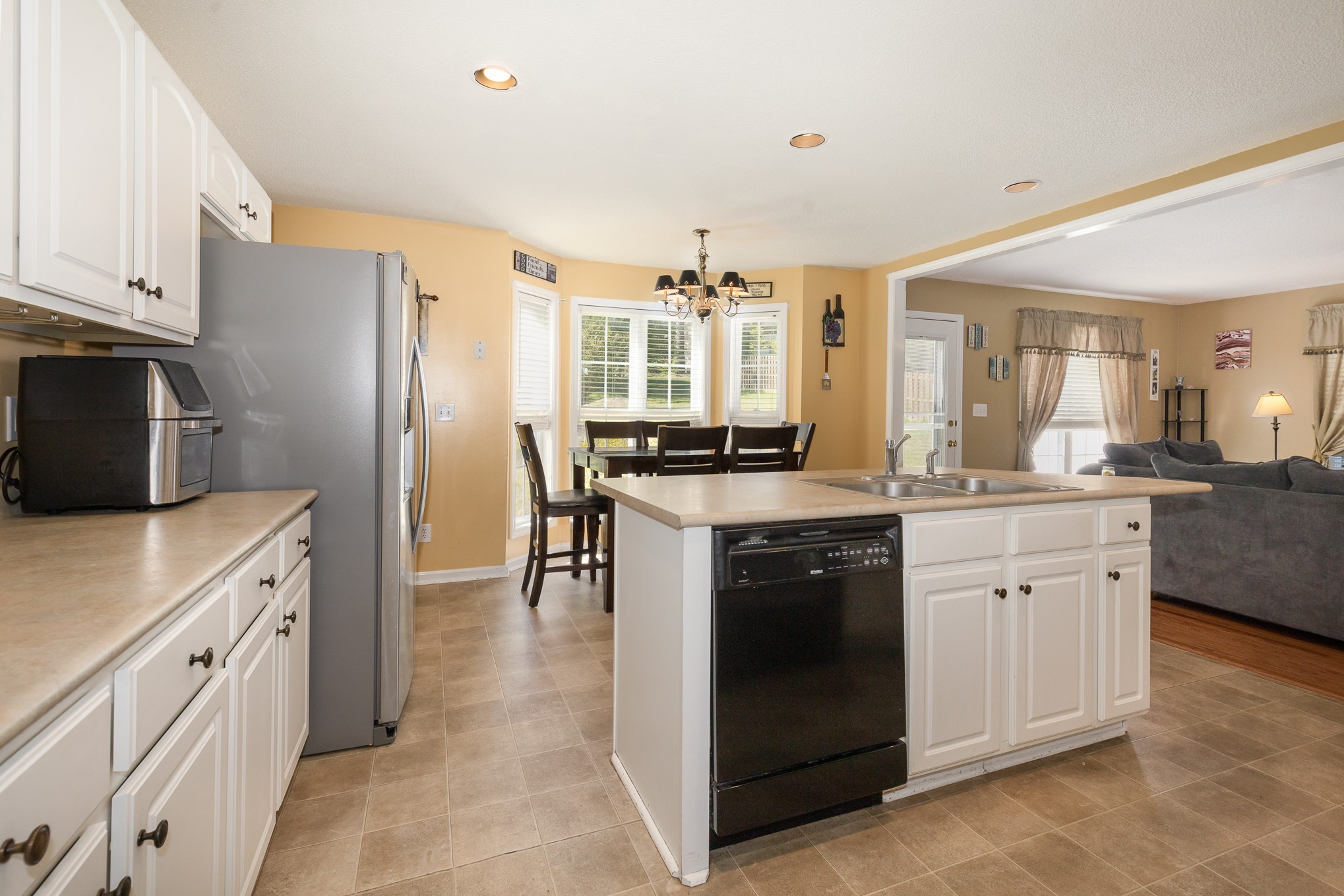 1833 Springs Inn Road Clarksville, TN 37043 - Photo 15 of 29 Gallery Image 15