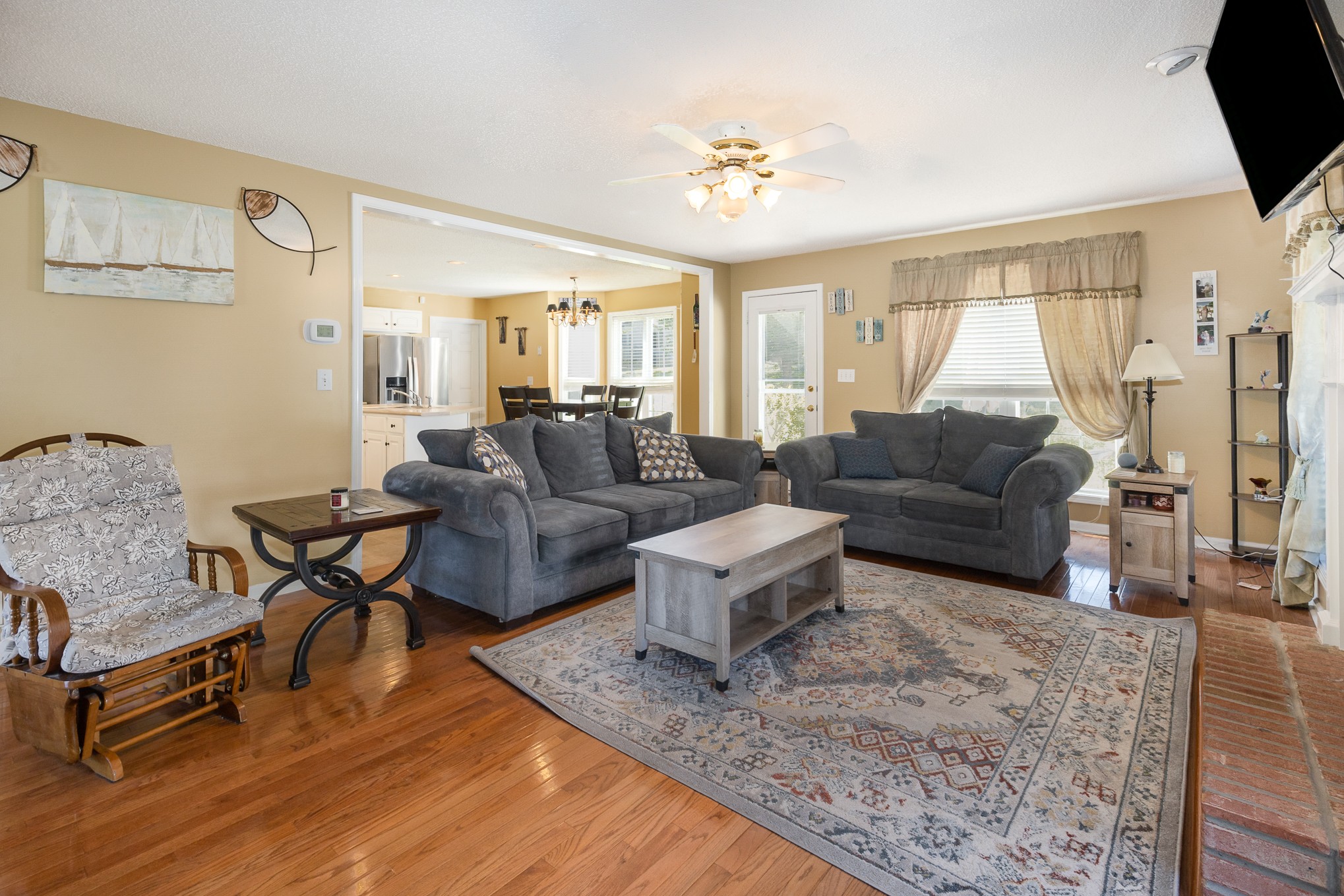 1833 Springs Inn Road Clarksville, TN 37043 - Photo 8 of 29 Gallery Image 8