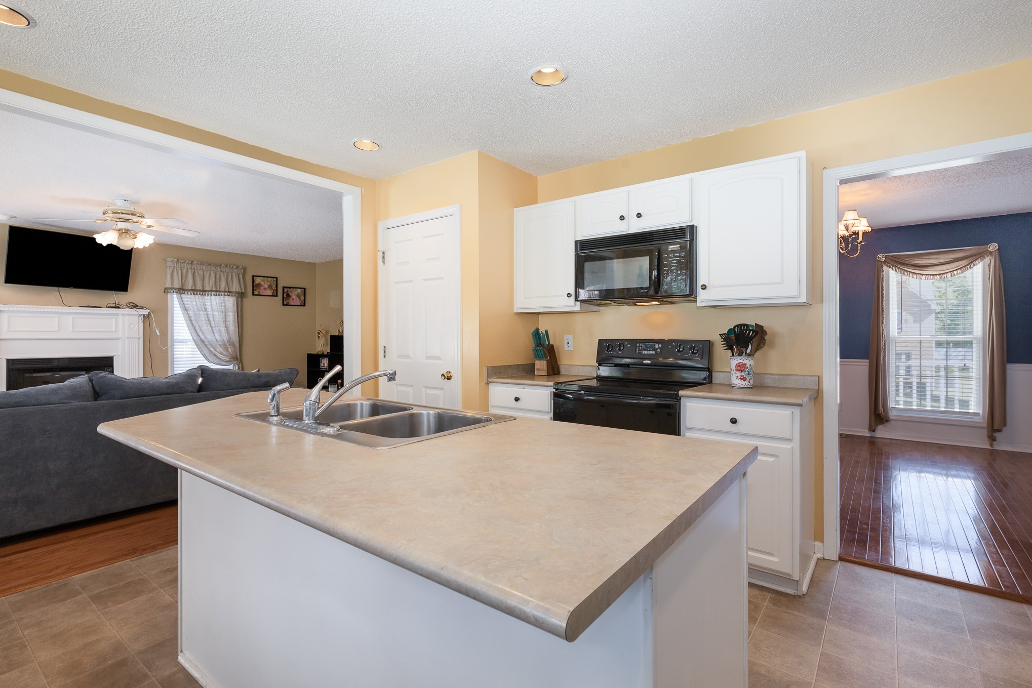 1833 Springs Inn Road Clarksville, TN 37043 - Photo 10 of 29 Gallery Image 10