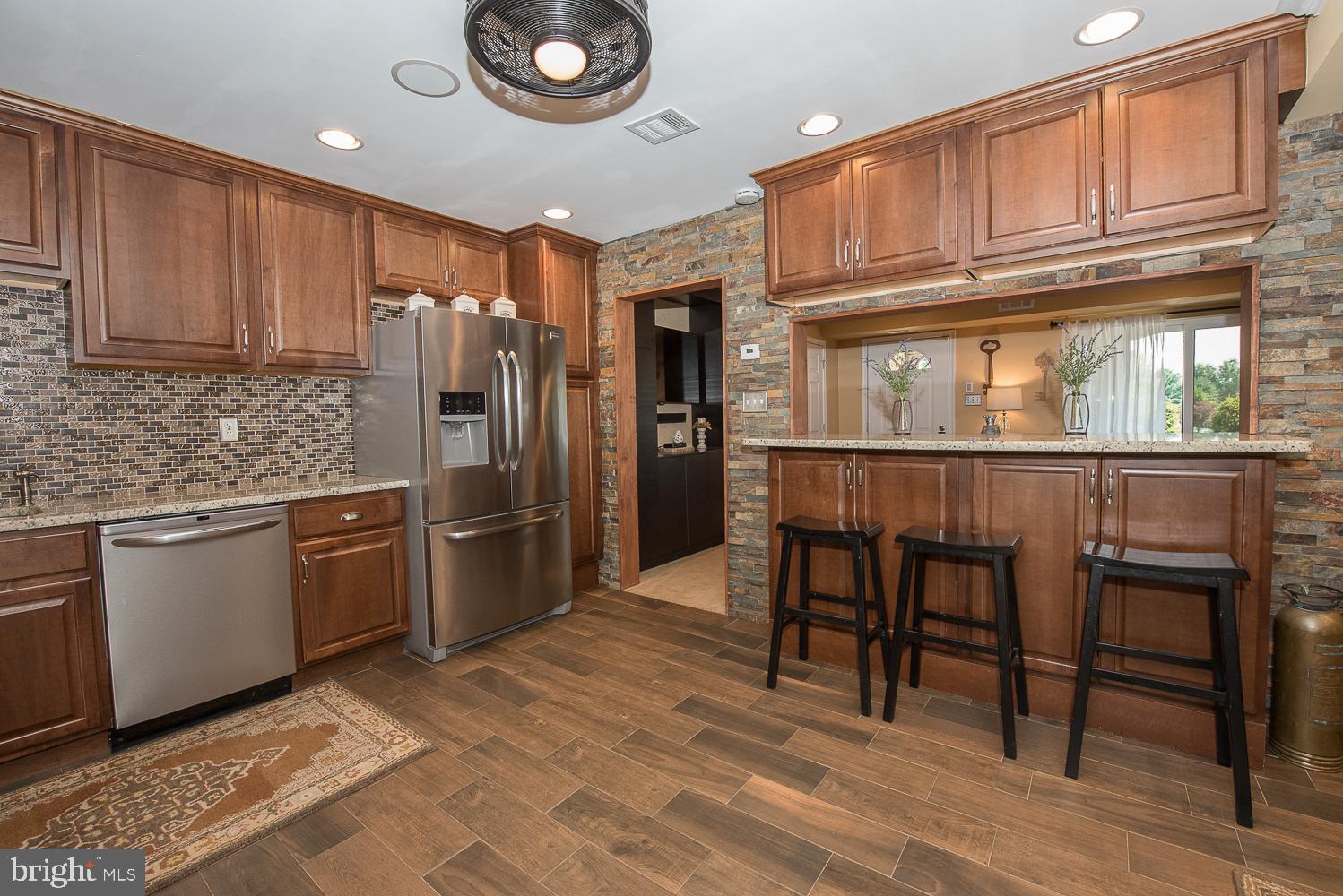 60 Providence Forge Road Royersford, PA 19468 - Photo 26 of 50 Kitchen w/Breakfast Bar