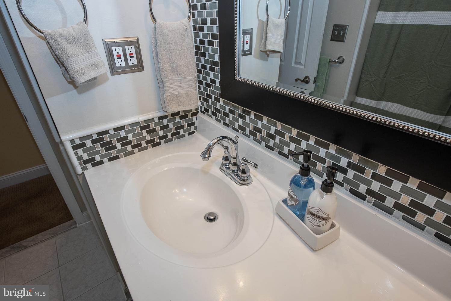 60 Providence Forge Road Royersford, PA 19468 - Photo 44 of 50 Hallway Bath