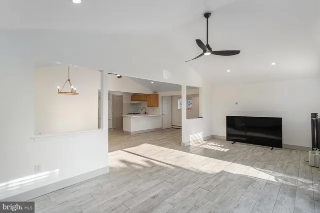 $2,300 | 102 East Boat Drive, Little Egg Harbor, NJ 08087