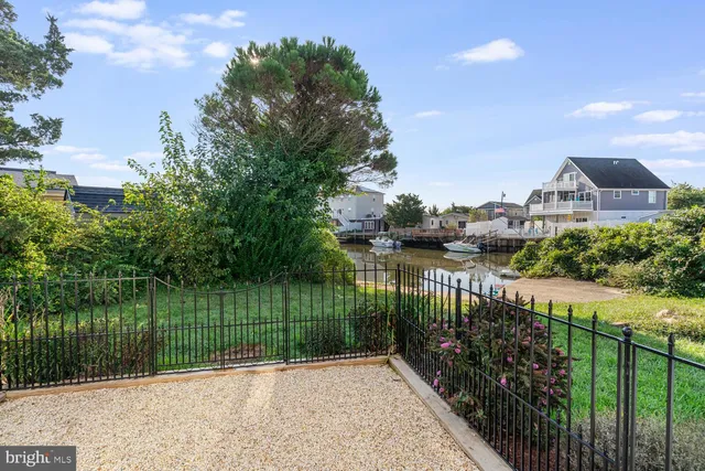 $2,300 | 102 East Boat Drive, Little Egg Harbor, NJ 08087