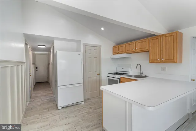 $2,300 | 102 East Boat Drive, Little Egg Harbor, NJ 08087