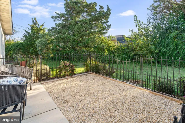 $2,300 | 102 East Boat Drive, Little Egg Harbor, NJ 08087