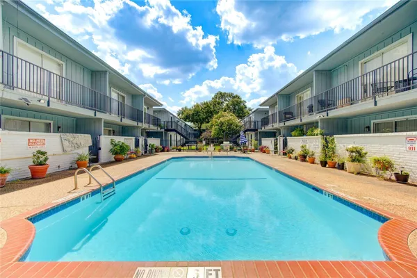 $1,500 | 1901 South Voss Road, Unit 4, Houston, TX 77057