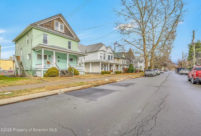 $1,300 | 266 Rutter Avenue, Unit 2, Kingston, PA 18704