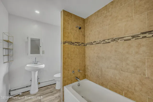 $1,300 | 266 Rutter Avenue, Unit 2, Kingston, PA 18704