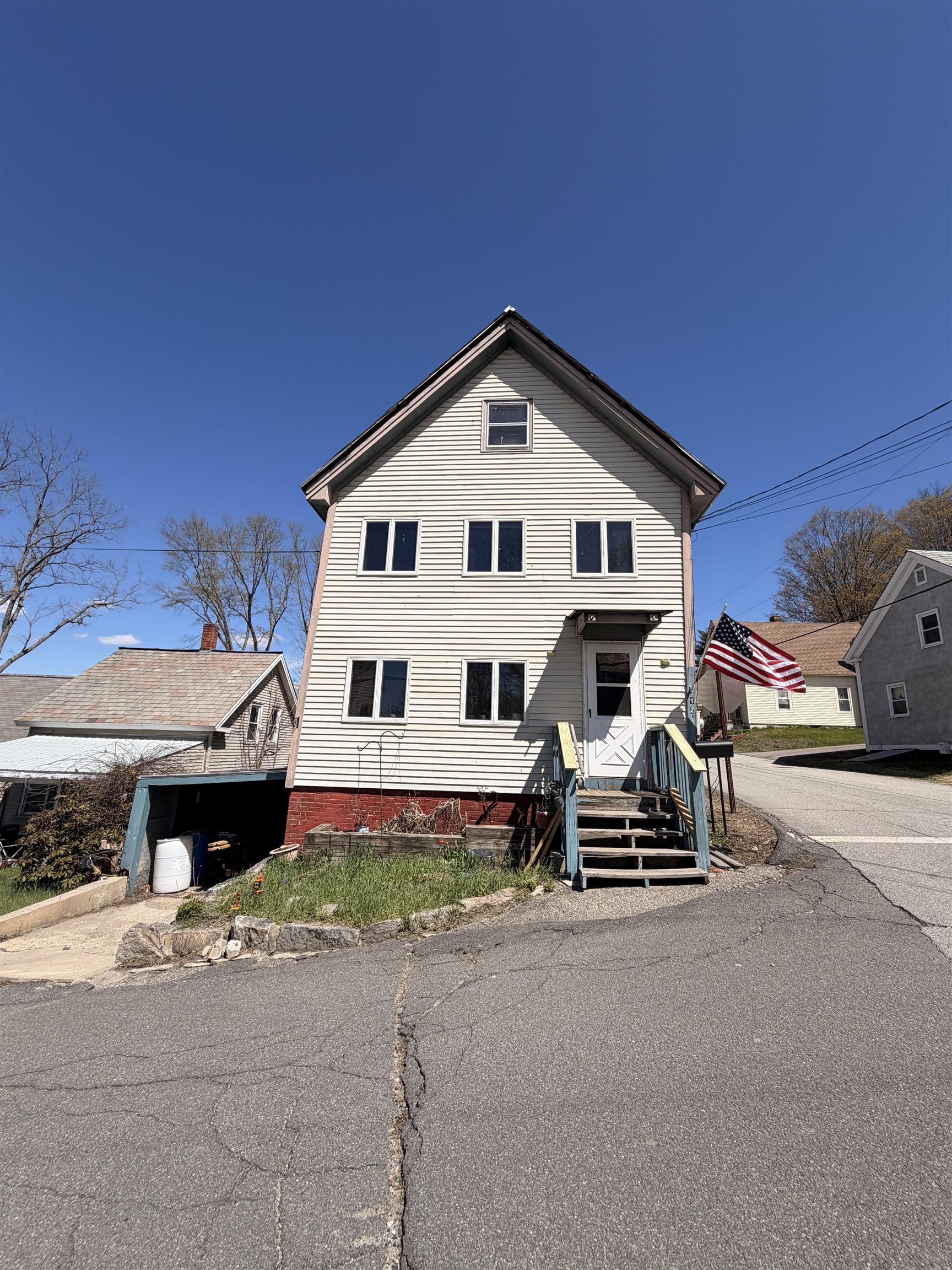 12 Mechanic Street Winchester, NH 03470 - Photo 4 of 36