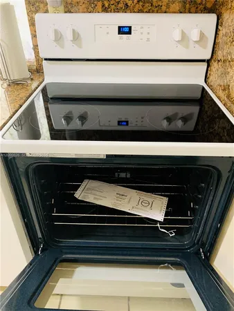 $2,100 | 17021 North Bay Road, Unit 318, Sunny Isles Beach, FL 33160