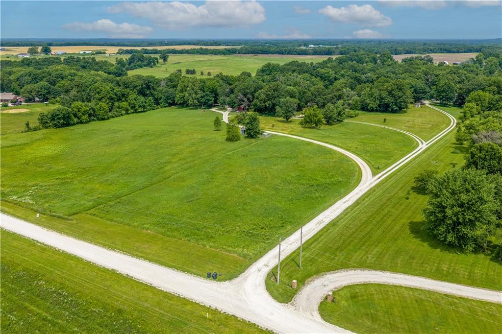 1017 Northeast 250 Road Knob Noster, MO 65336 - Photo 36 of 80