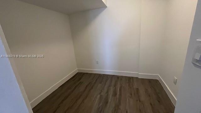 1780 Northeast 191st Street, Unit 8112 Miami, FL 33179 - Photo 16 of 24 a view of a small space