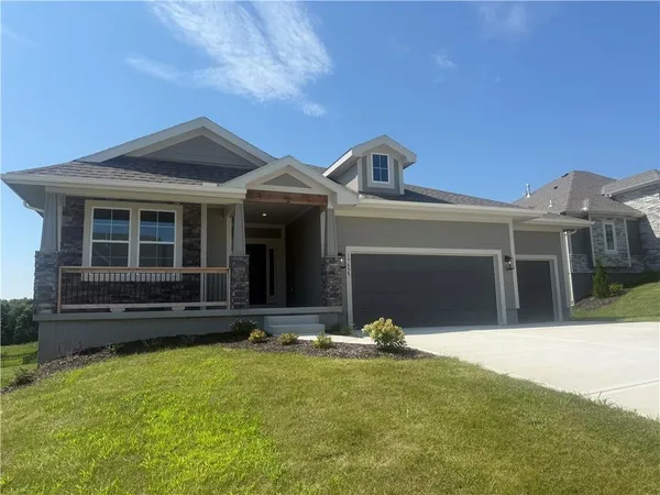 $634,950 | 19455 West 114th Terrace, Olathe, KS 66061