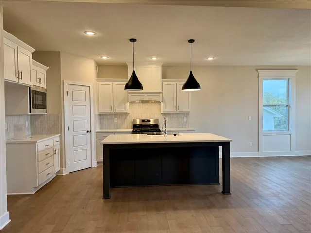 $649,950 | 19455 West 114th Terrace, Olathe, KS 66061