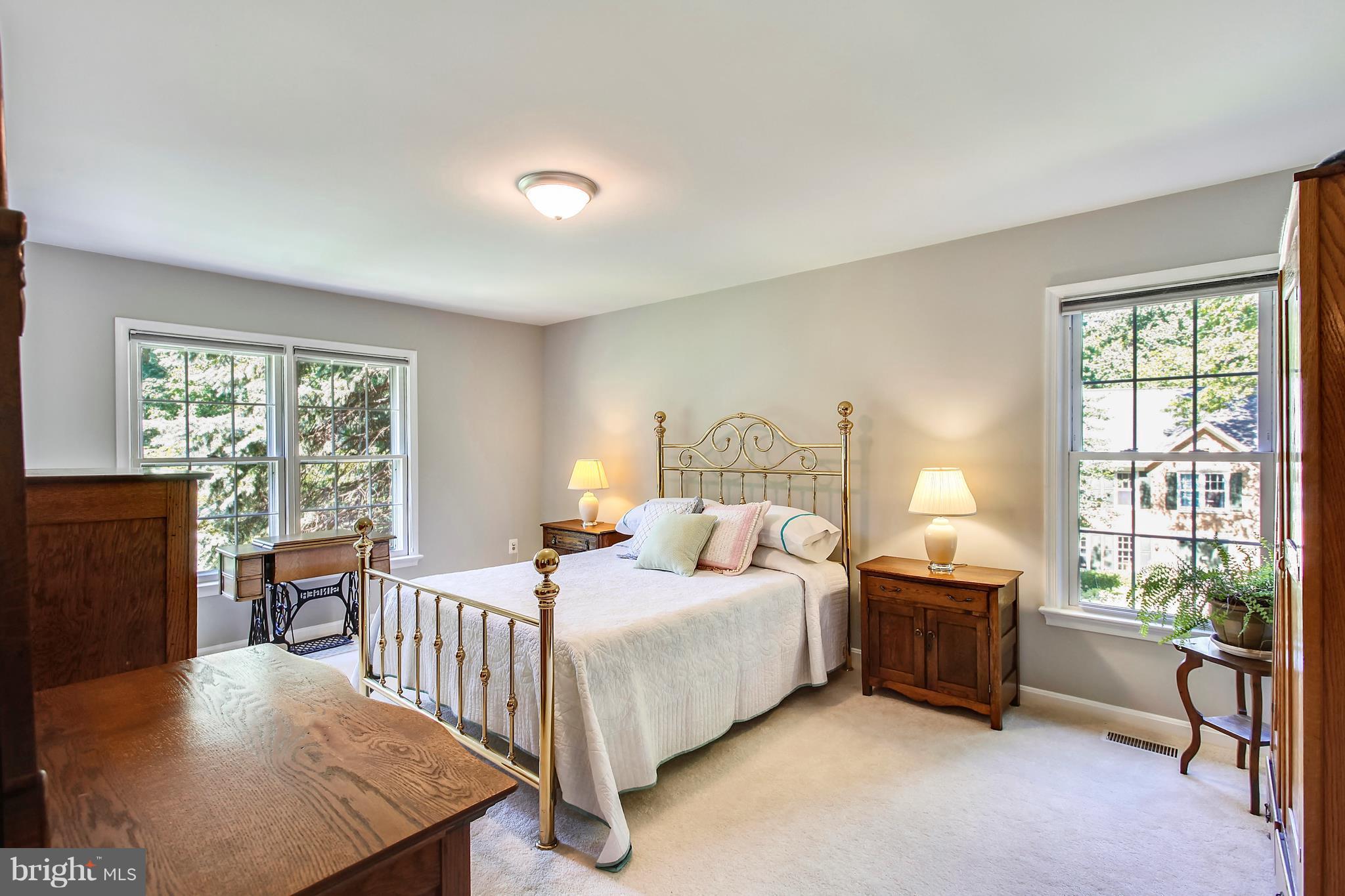 11887 Fawn Ridge Lane Reston, VA 20194 - Photo 14 of 27 Master bedroom -