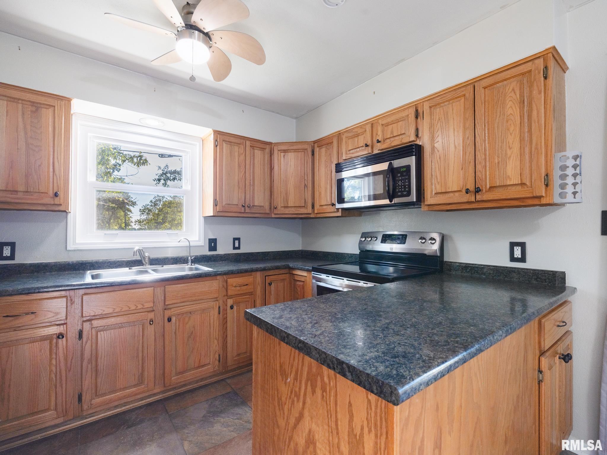 13082 Laurel Street Manito, IL 61546 - Photo 19 of 52