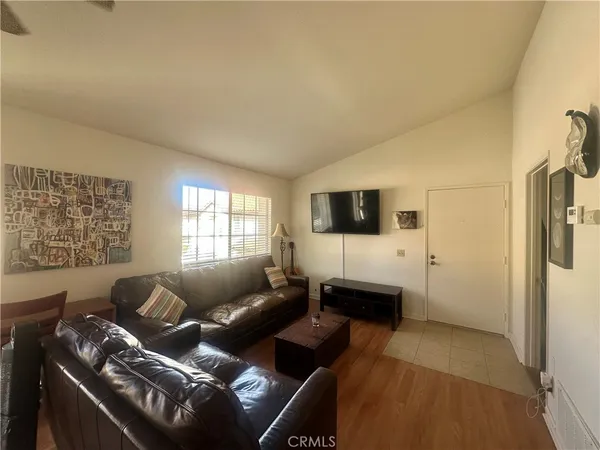$1,199 | 26165 La Real, Mission Viejo, CA 92691
