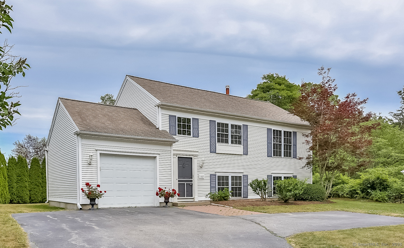 102 Noank Ledyard Road Groton, CT 06355 - Photo 1 of 1 MINT - Move In 3 Bedroom Home with 2 Full Baths and Attached Garage.
