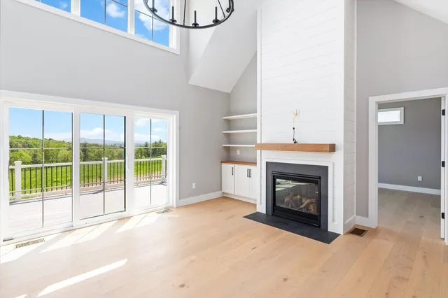 $799,000 | 60 Roberts Drive, Unit 8, Jaffrey, NH 03452