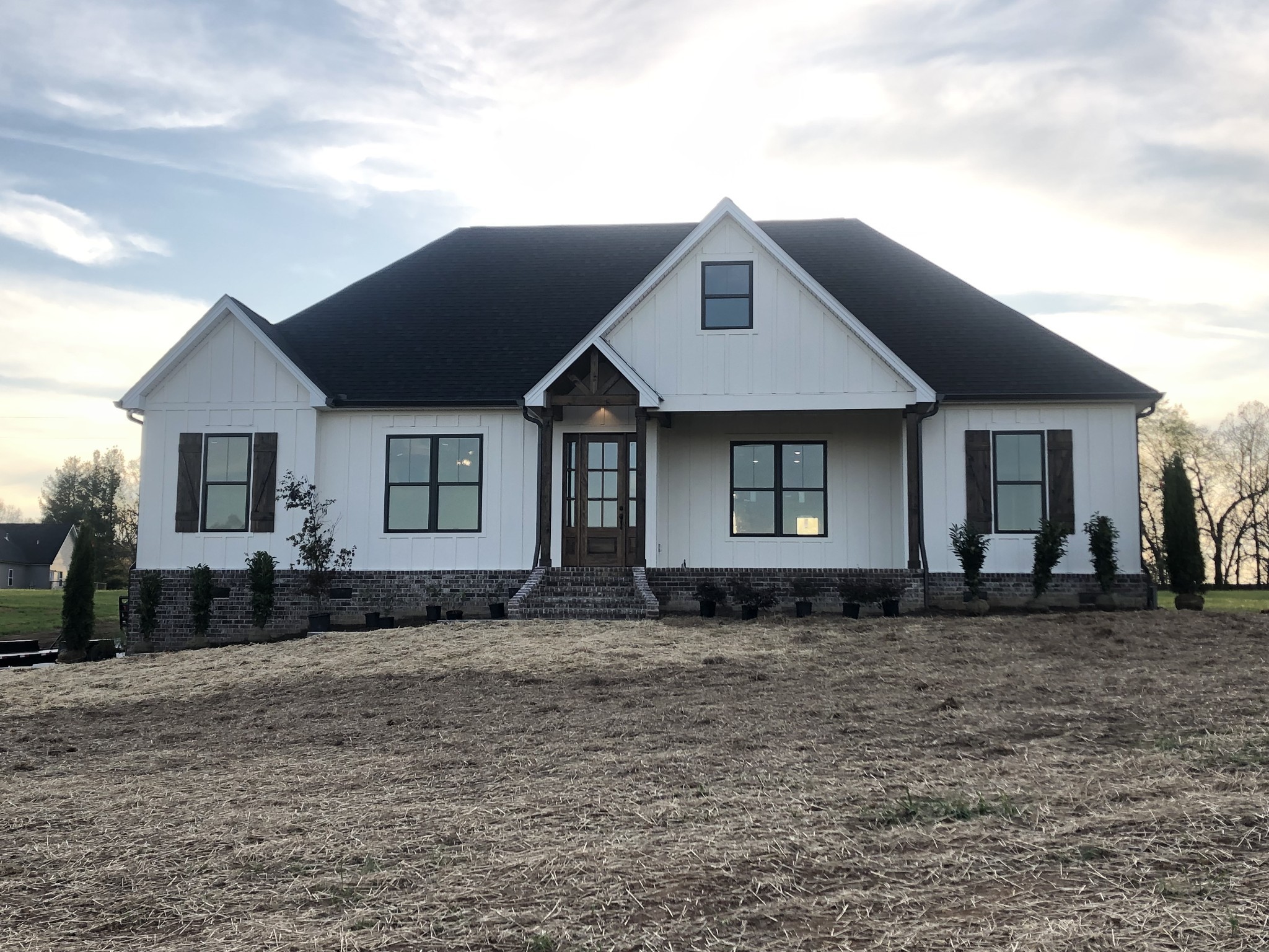 554 Buddy Road Burns, TN 37029 - Photo 1 of 43 Gallery Image 1