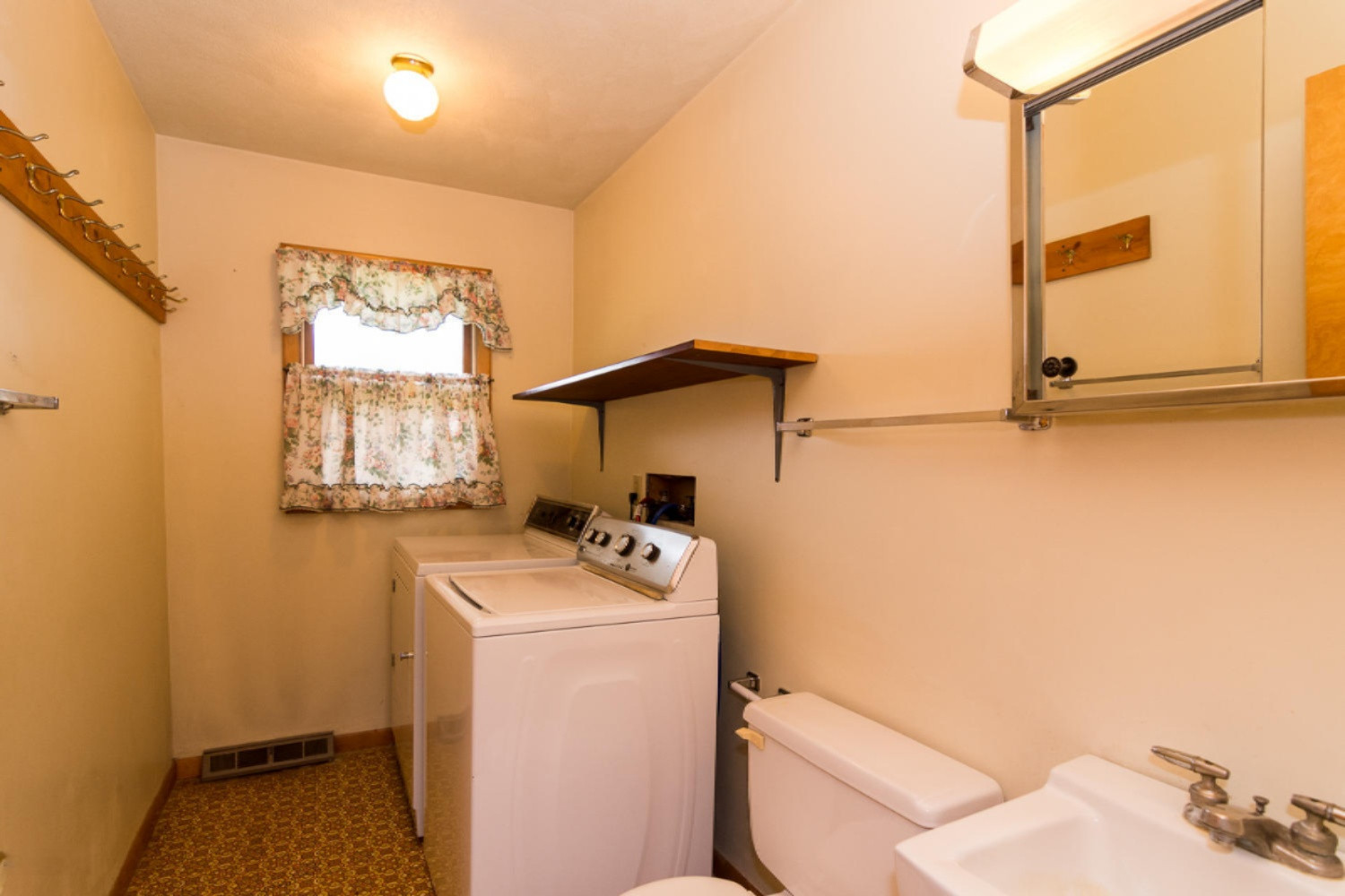 1310 Amherst Road Niles, MI 49120 - Photo 13 of 24 Amherst-11