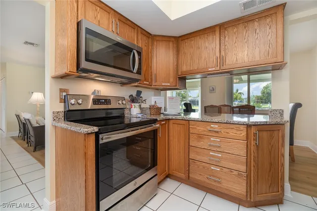 $334,000 | 1751 Lakeview Boulevard, North Fort Myers, FL 33903