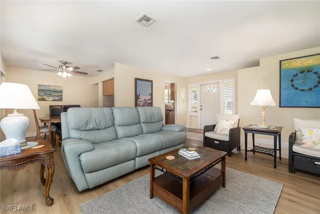 $334,000 | 1751 Lakeview Boulevard, North Fort Myers, FL 33903