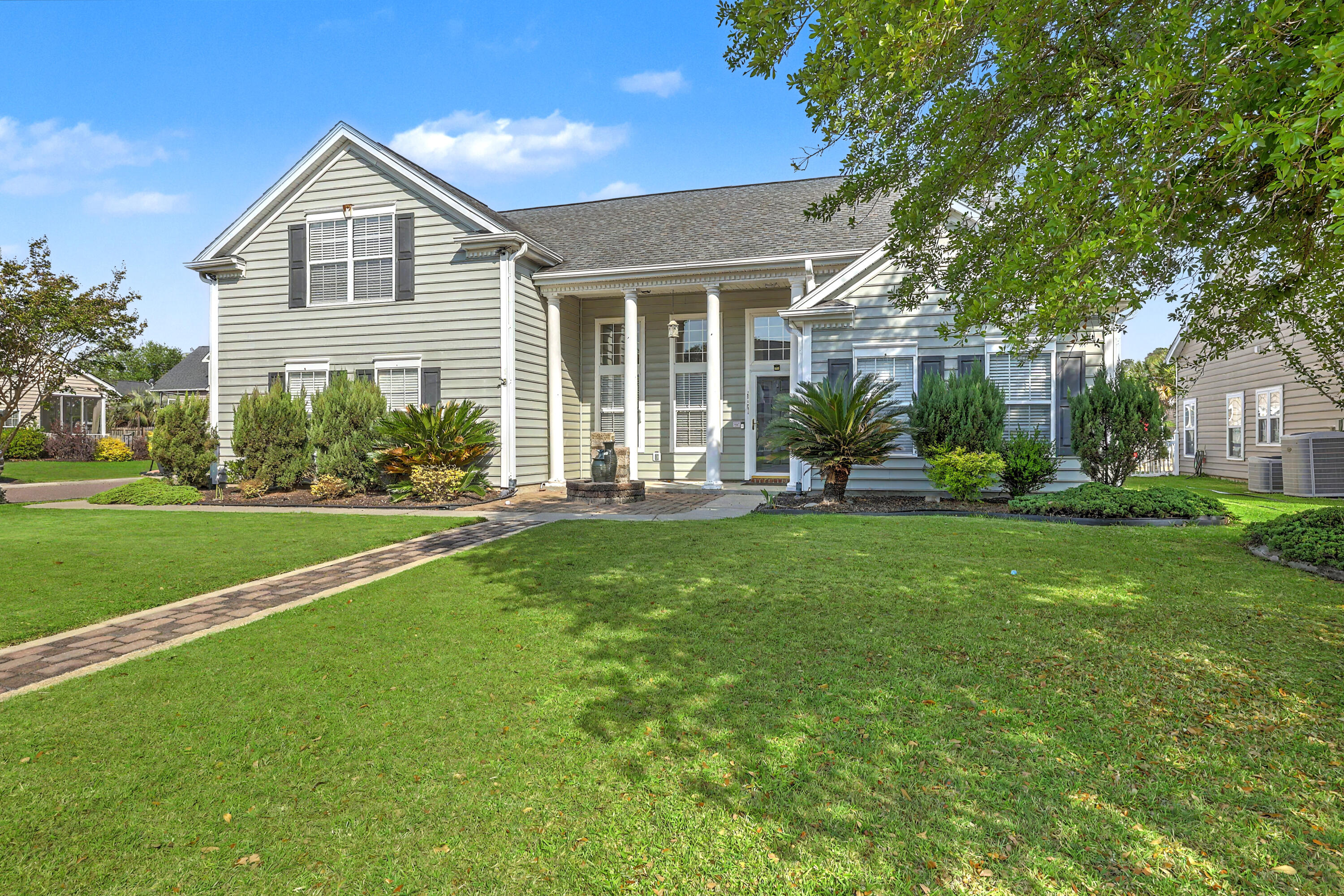 100 Cottage Path Lane Summerville, SC 29485 - Photo 2 of 46 ZYN_8904_05_06_07_08_09_10