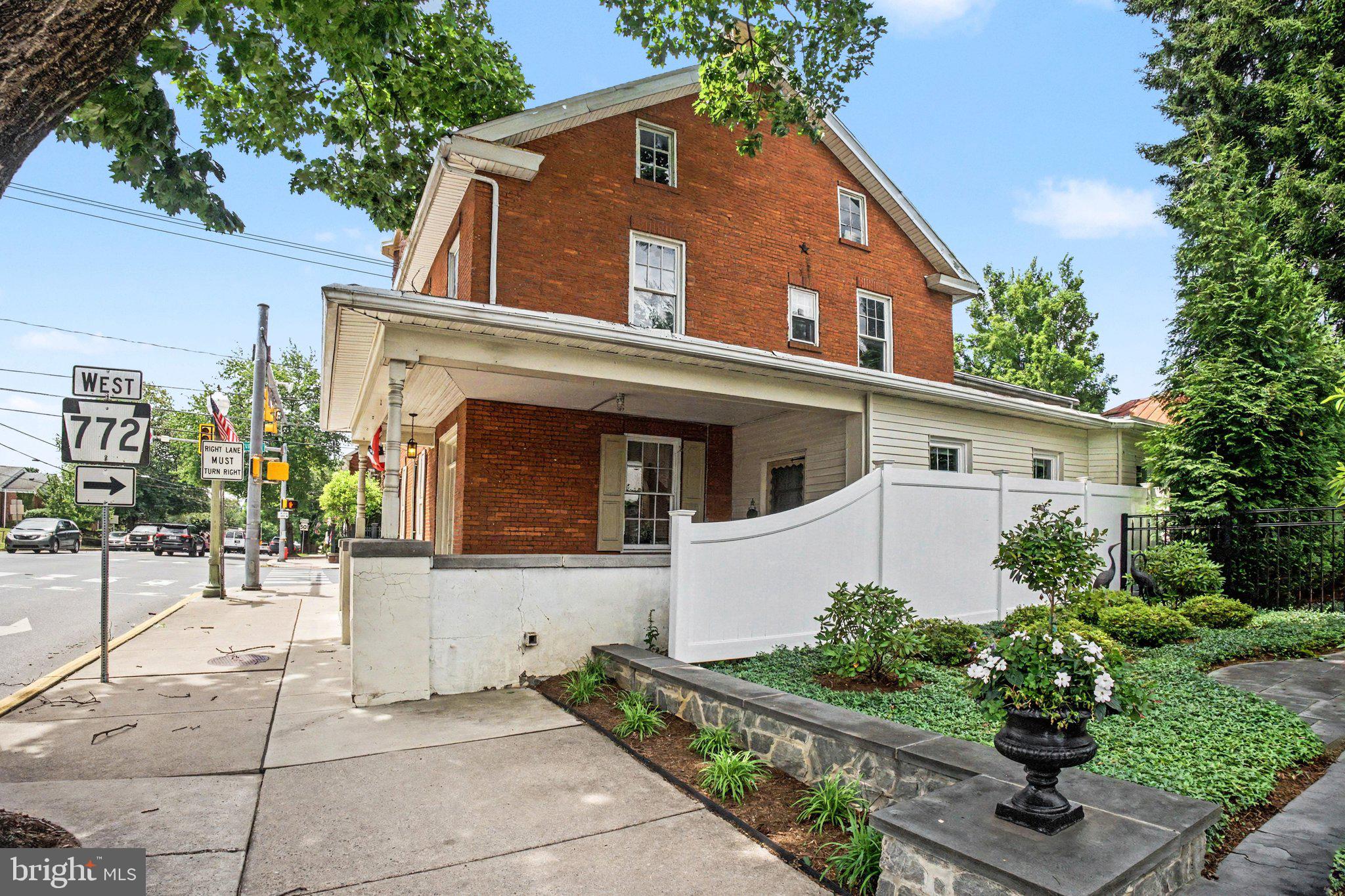 50 South Broad Street Lititz, PA 17543 - Photo 4 of 33