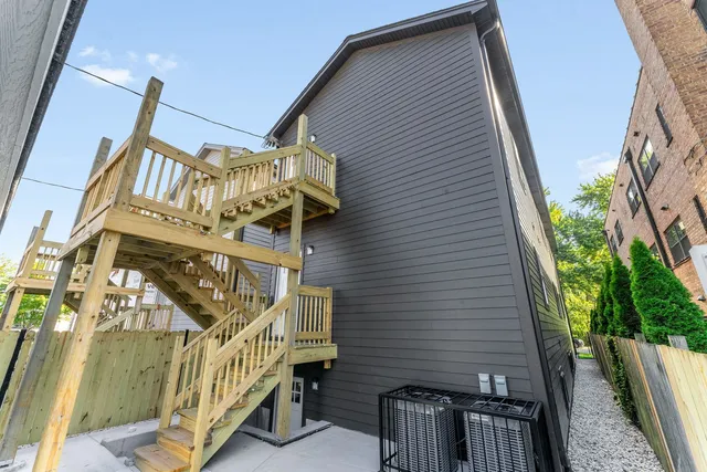 $665,000 | 6410 South Vernon Avenue, Chicago, IL 60637